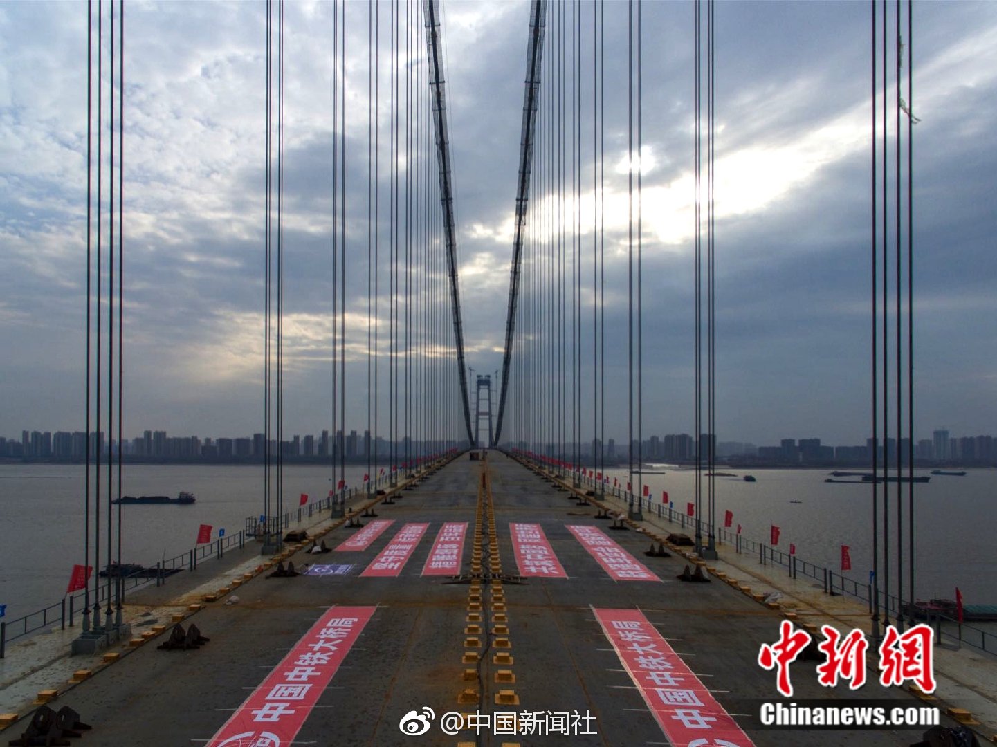 武汉高端丝足会所。胜过,武汉足丝店