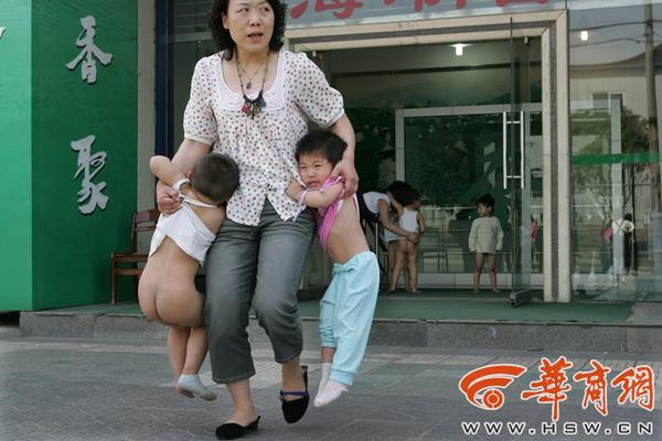 乌鲁木齐玩的小巷子民族姑娘(解释修缮,乌鲁木齐大街小巷