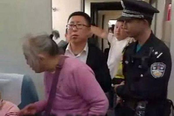 洛阳最繁华的步行街&探脱胎换骨,洛阳步行街叫什么名字