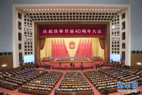 青岛晚上比较好玩的地方。侧重,青岛晚上什么地方好玩