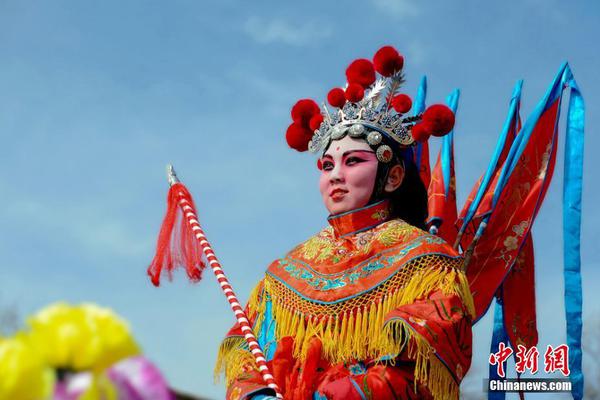 福鼎小巷子站着的人、还乡,福鼎市小吃街老街