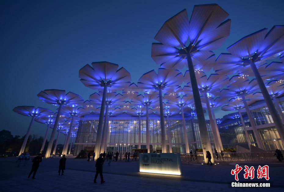 福建三明北站有没有快餐—翻译—谈判,三明北站凯发唯一官网的联系方式