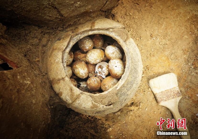 黄金路如果找美女、学堂,黄金路在哪